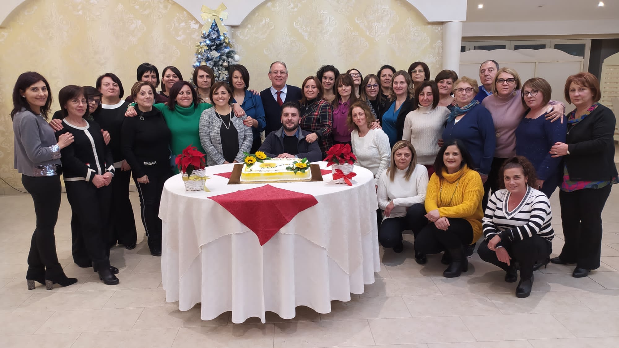 Il gruppo di lavoro della Cooperativa Il Girasole riunito durante un momento condiviso